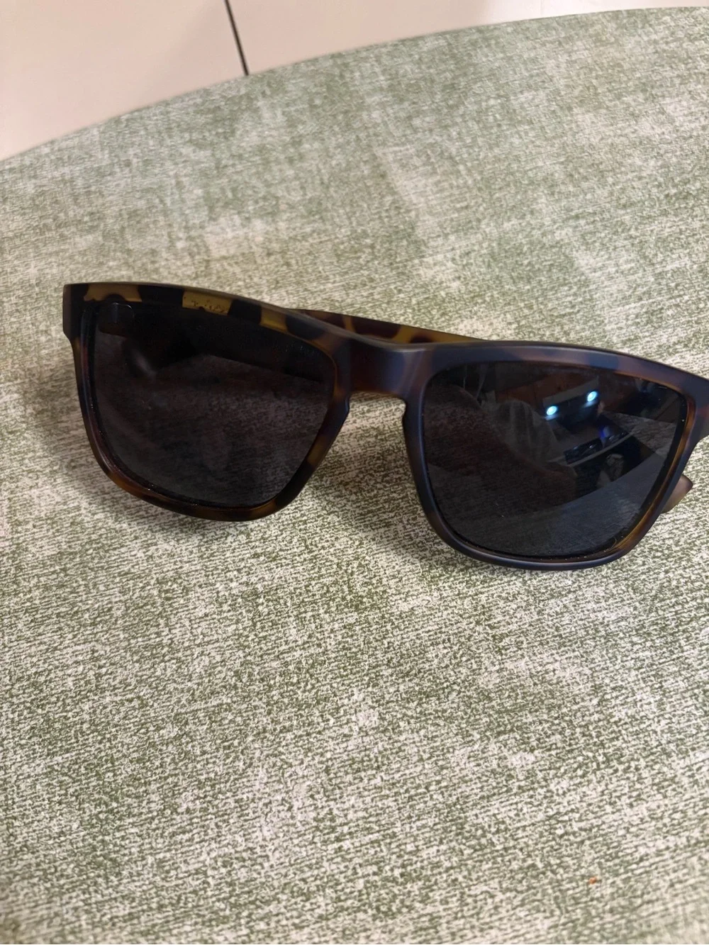 Tortoiseshell Women's Sunglasses with Dark Lenses